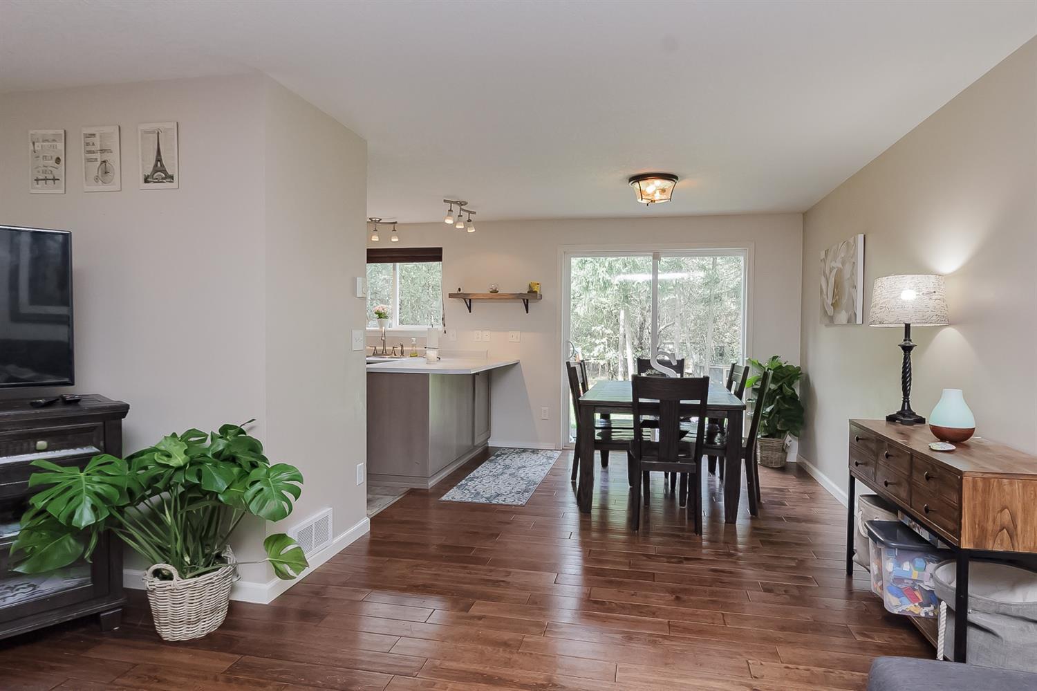 604 Upper Applegate Road Jacksonville, OR 97530 - Photo 6 of 34 Additional Photo