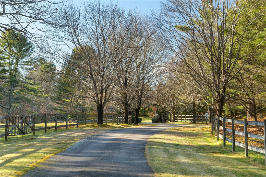129 Purgatory Road Exeter, RI 02822 - Photo 5 of 48