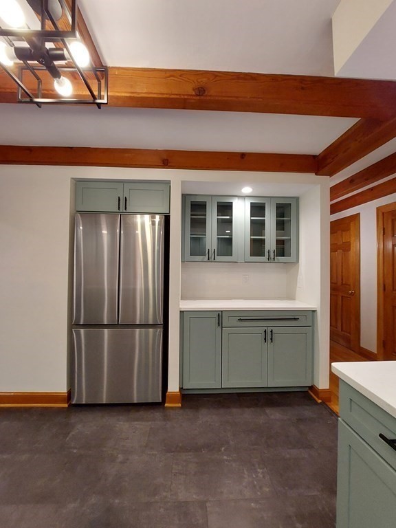 161 Loomis Ridge Westfield, MA 01085 - Photo 8 of 41 Gallery Image 8