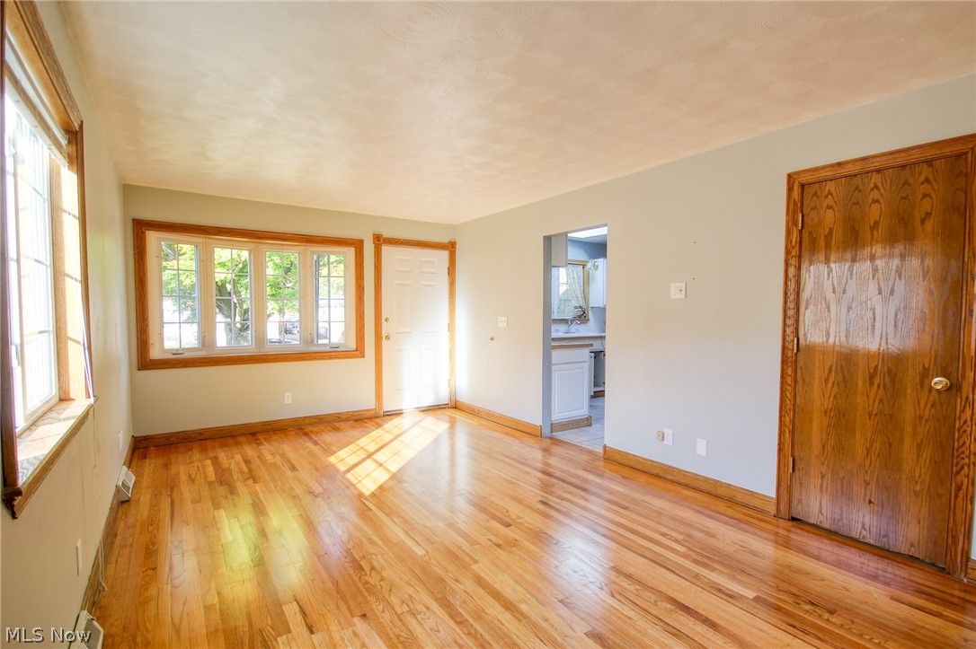 453 Stephens Road Akron, OH 44312 - Photo 7 of 21