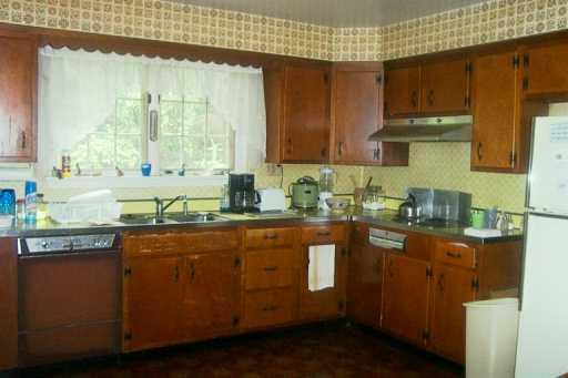 237 Tech Road Thornburg, PA 15205 - Photo 4 of 7 Gallery Image 4