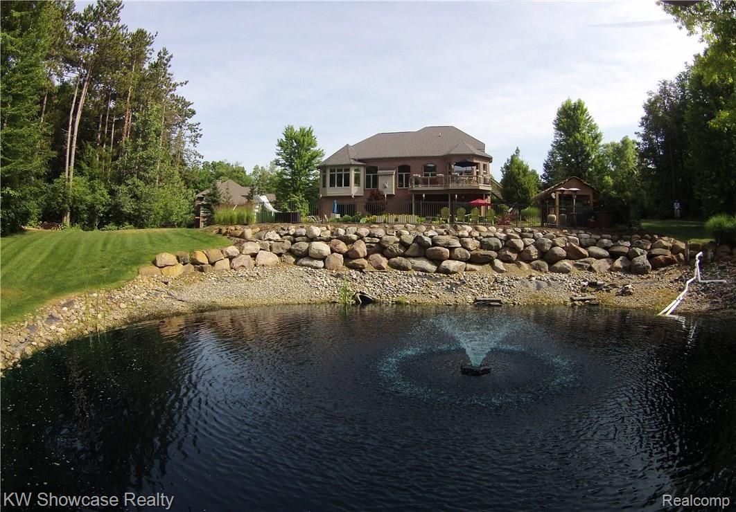 5477 Boulderwood Ridge Clarkston, MI 48348 - Photo 21 of 59 5477 Boulderwood Ridge32.JPG