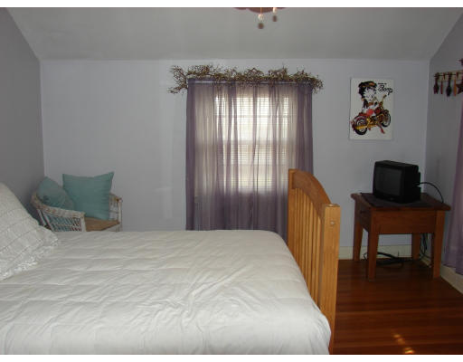 74 Connecticut Avenue Springfield, MA 01104 - Photo 18 of 29 Gallery Image 18