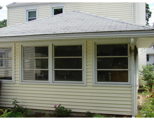 74 Connecticut Avenue Springfield, MA 01104 - Photo 4 of 29 Gallery Image 4