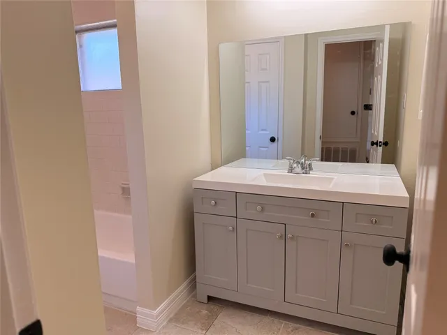 $2,000 | 16322 Ginger Run Way, Sugar Land, TX 77498