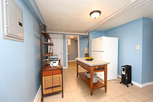 $1,700 | 23 Hudson Street, Unit LL, Milton, MA 02186