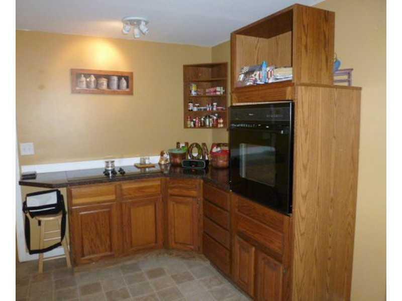 10 Burnham School Road Arundel, ME 04046 - Photo 8 of 16 Kitchen.