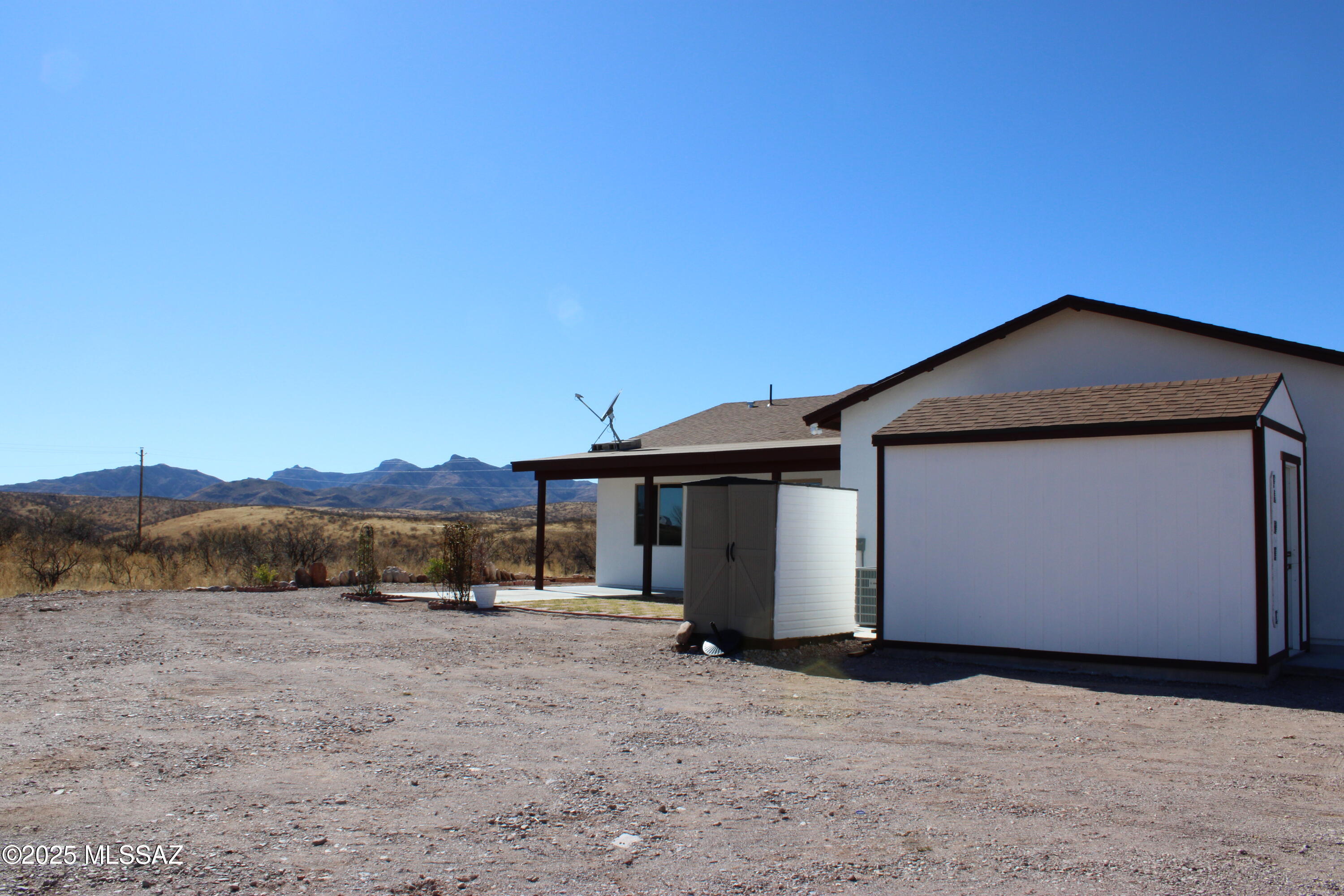 695 Calle Lukas Rio Rico, AZ 85648 - Photo 8 of 47 IMG_0885
