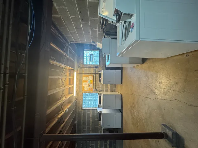 $145,000 | 7019 North Ridge Boulevard, Unit 3A, Chicago, IL 60645