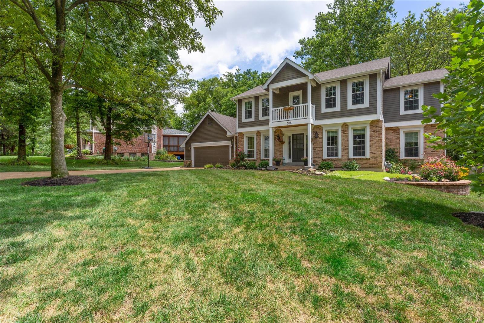 306 Fox Den Drive Ballwin, MO 63021 - Photo 2 of 38 Gallery Image 2