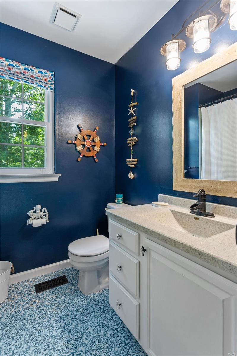 306 Fox Den Drive Ballwin, MO 63021 - Photo 21 of 38 Gallery Image 21