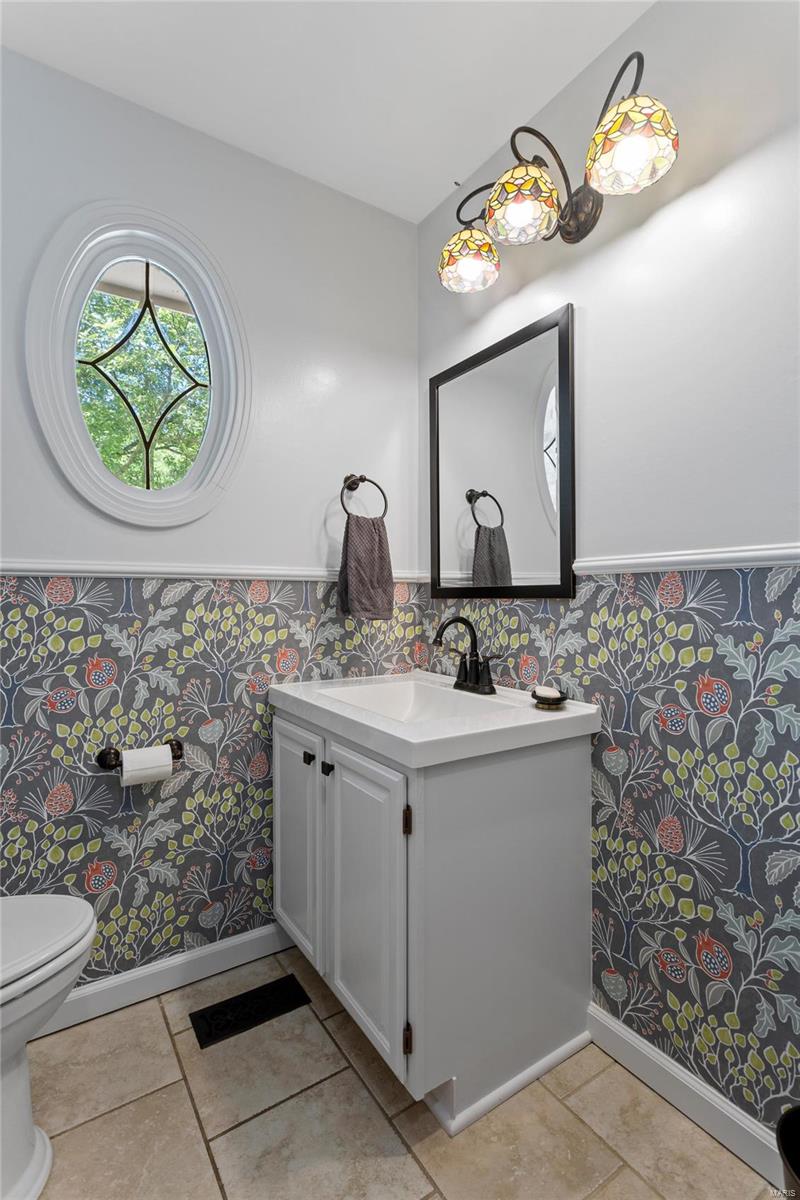 306 Fox Den Drive Ballwin, MO 63021 - Photo 25 of 38 Gallery Image 25