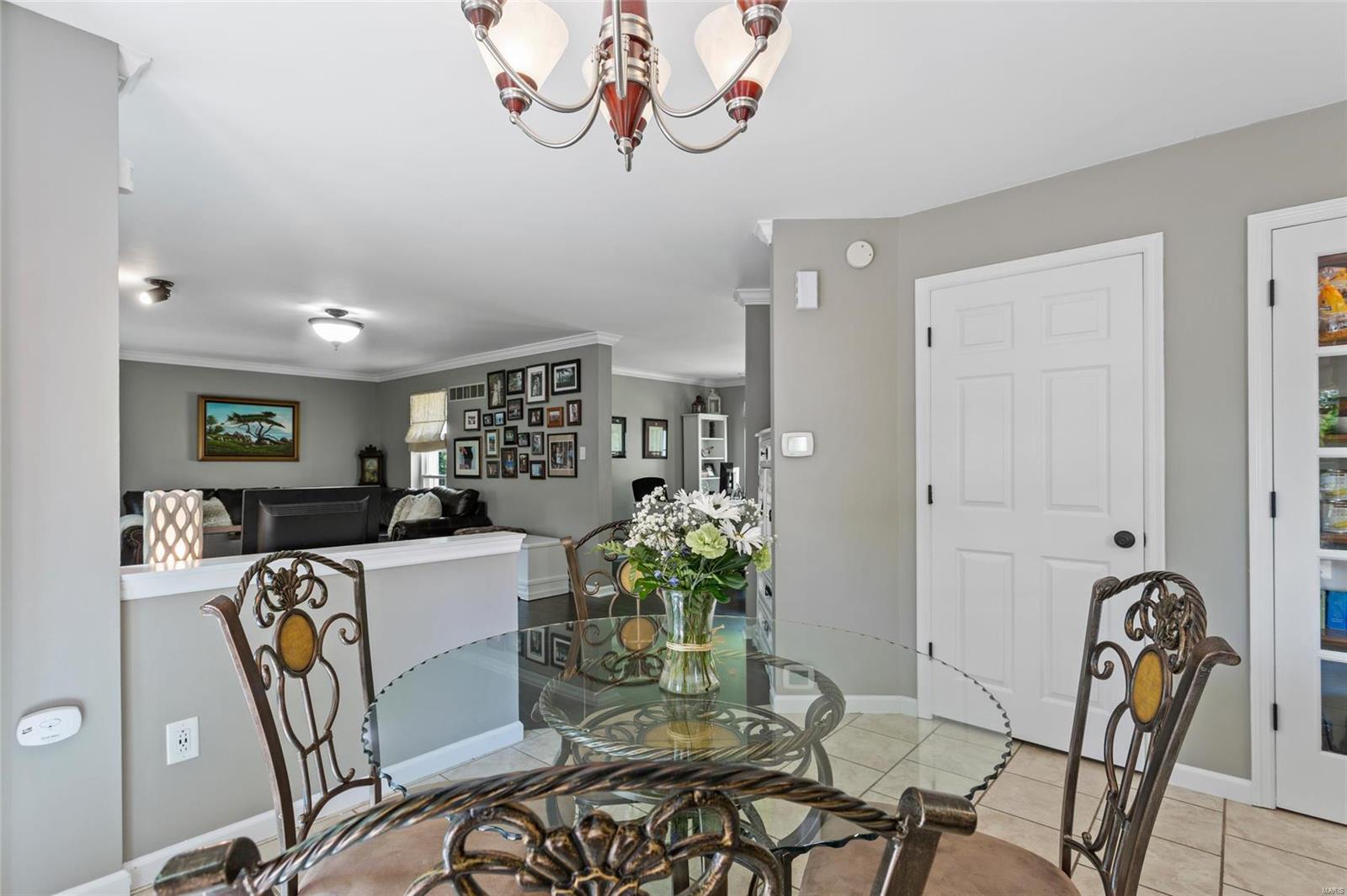 306 Fox Den Drive Ballwin, MO 63021 - Photo 10 of 38 Gallery Image 10