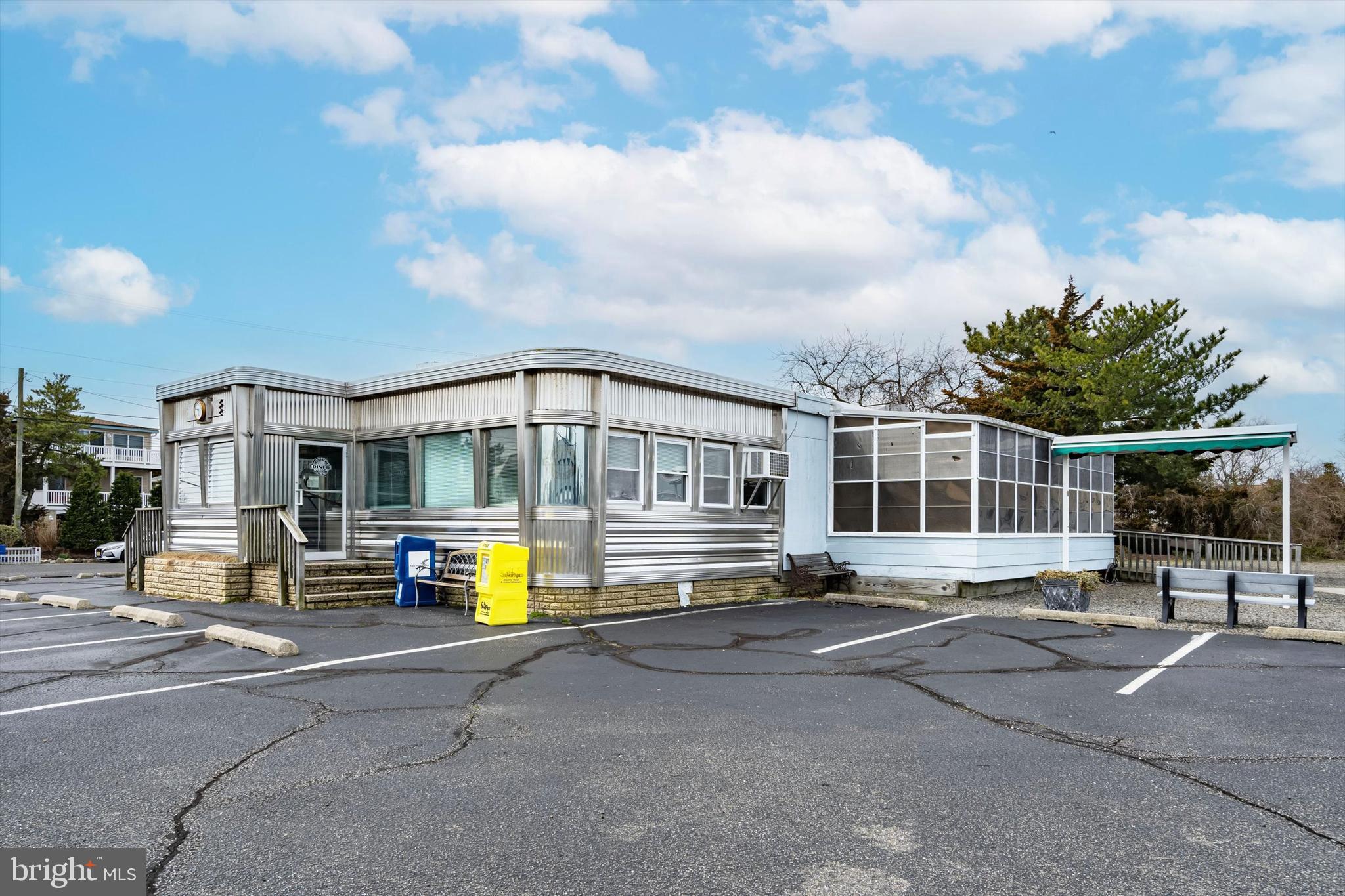 704 Broadway Barnegat Light, NJ 08006 - Photo 6 of 11