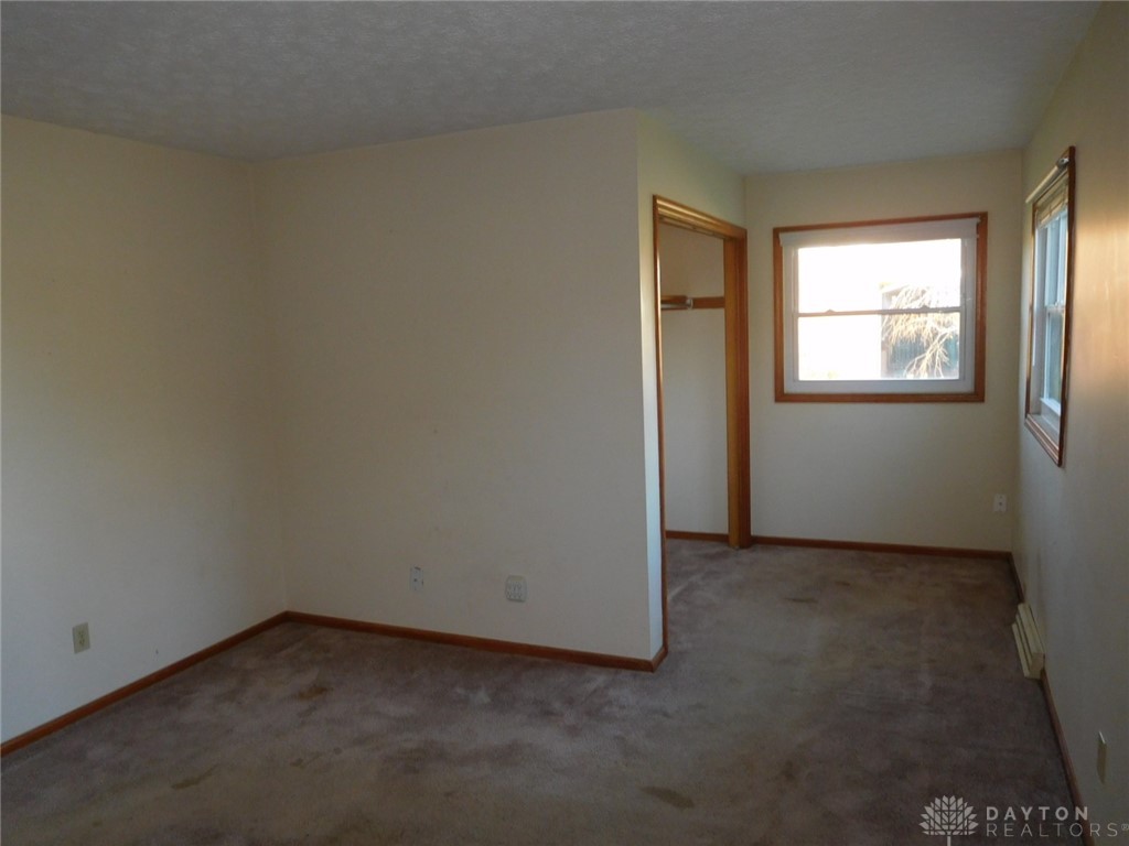 3659 Folk Ream Road Springfield, OH 45502 - Photo 13 of 26