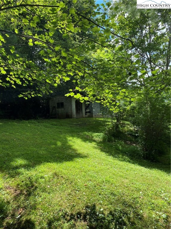 5622 Pine Swamp Road Sparta, NC 28675 - Photo 17 of 21 Gallery Image 17
