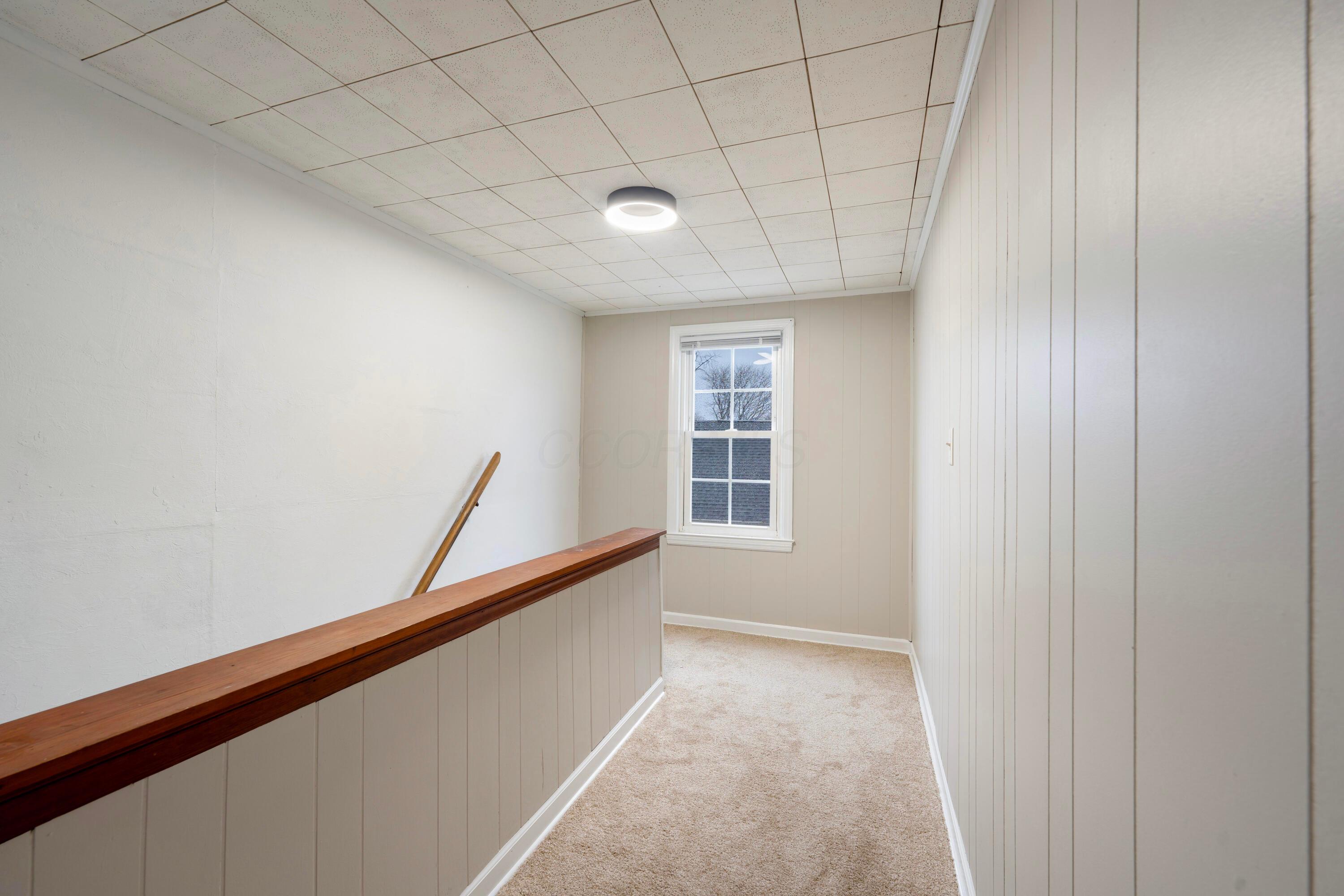44 Demorest Road Columbus, OH 43204 - Photo 22 of 30 Up stairs hall