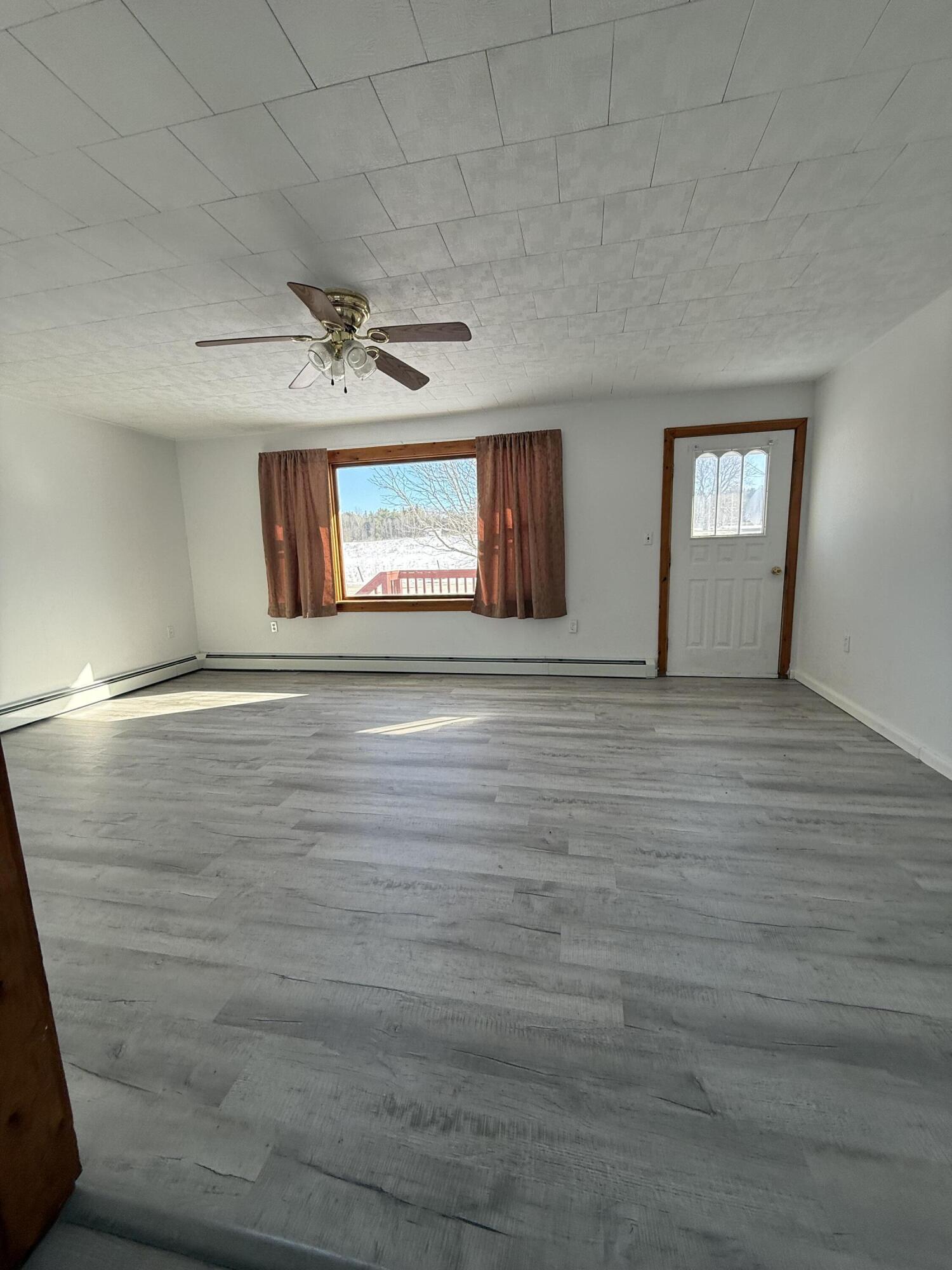123 Meridian Road Champlain, NY 12919 - Photo 5 of 33 IMG_3652