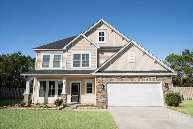 $2,900 | 220 Willow Oak Drive, Richmond Hill, GA 31324