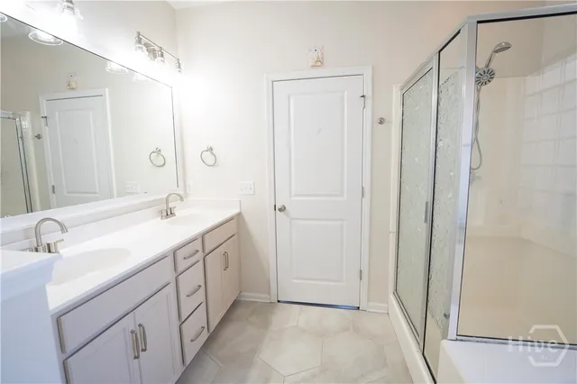 $2,900 | 220 Willow Oak Drive, Richmond Hill, GA 31324