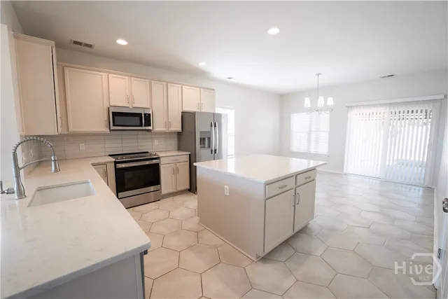 $2,900 | 220 Willow Oak Drive, Richmond Hill, GA 31324