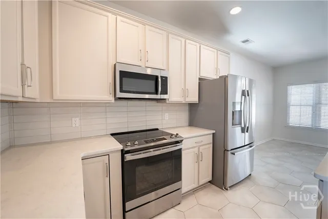 $2,900 | 220 Willow Oak Drive, Richmond Hill, GA 31324