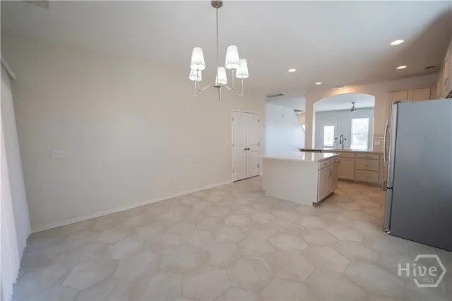 $2,900 | 220 Willow Oak Drive, Richmond Hill, GA 31324