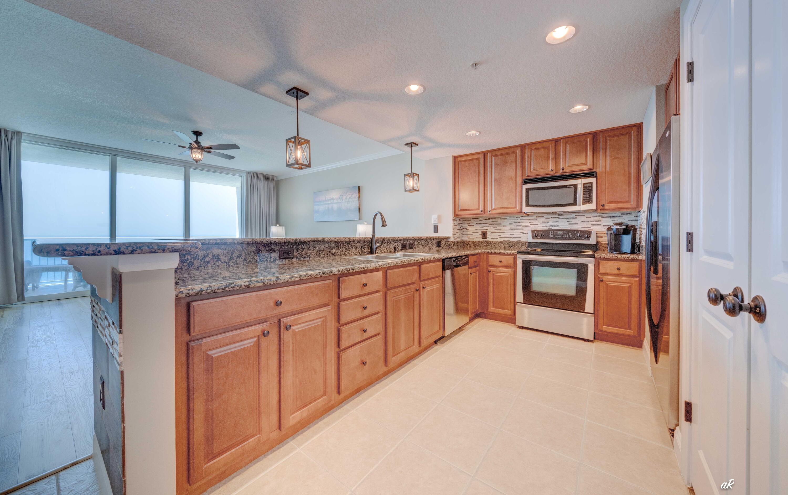 17281 Front Beach Road, Unit 1205 Panama City Beach, FL 32413 - Photo 20 of 55 Kitchen-5
