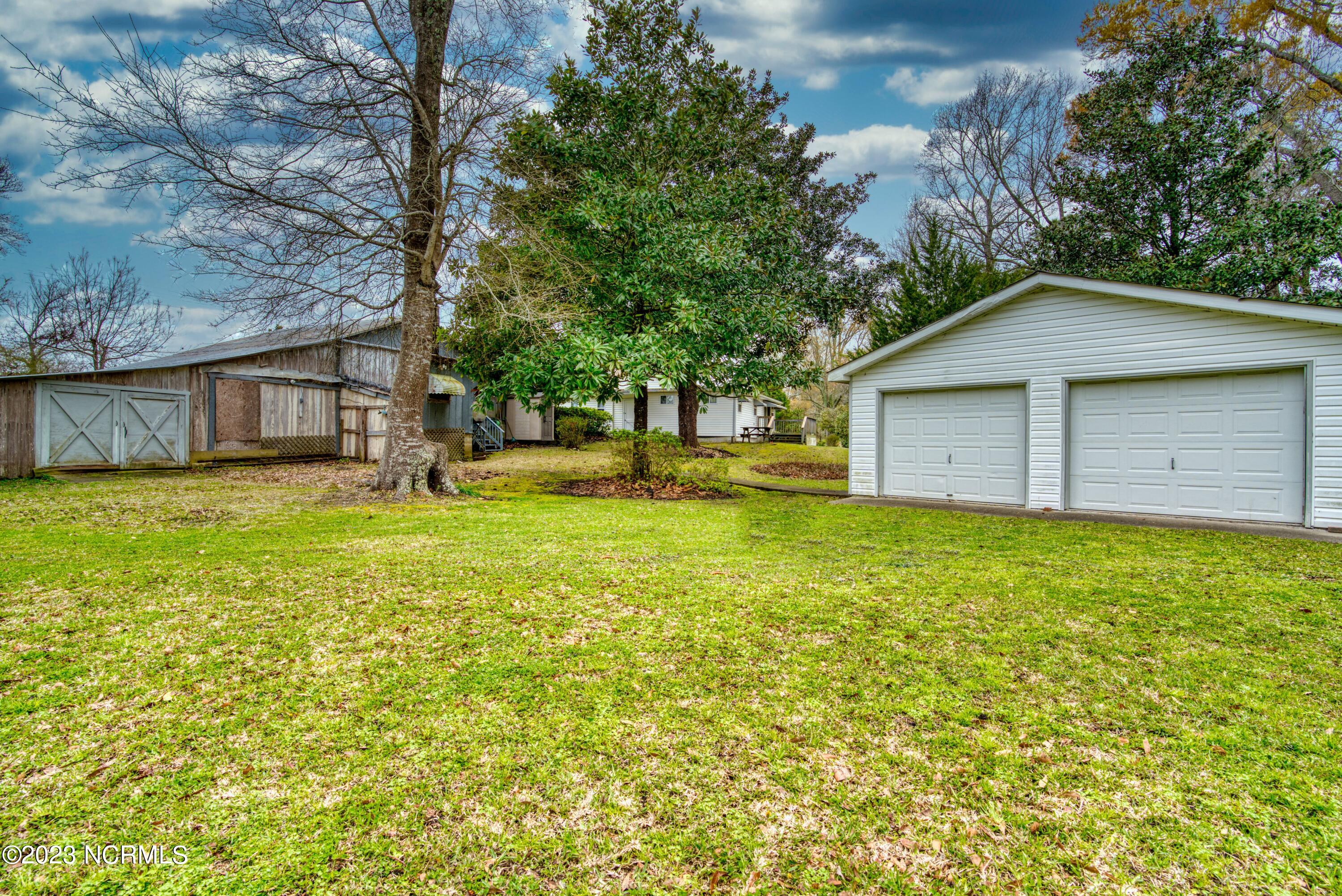 107 Corbett Road Swansboro, NC 28584 - Photo 19 of 44 019