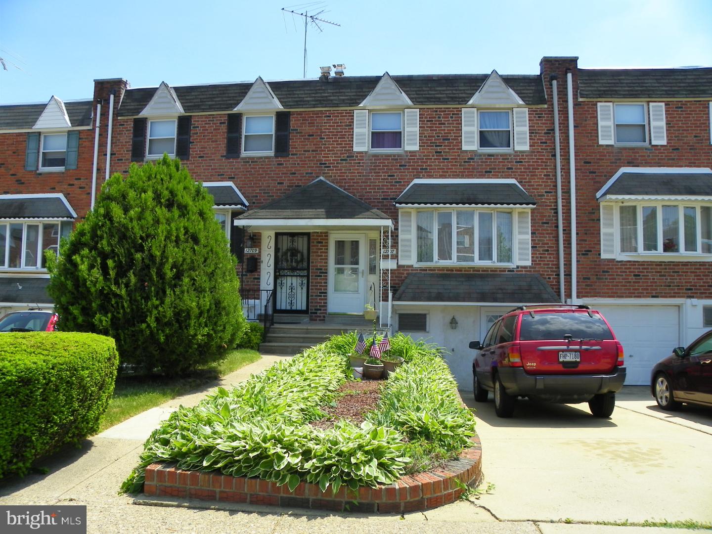 12707 Medford Road Philadelphia, PA 19154 - Photo 1 of 15 Gallery Image 1
