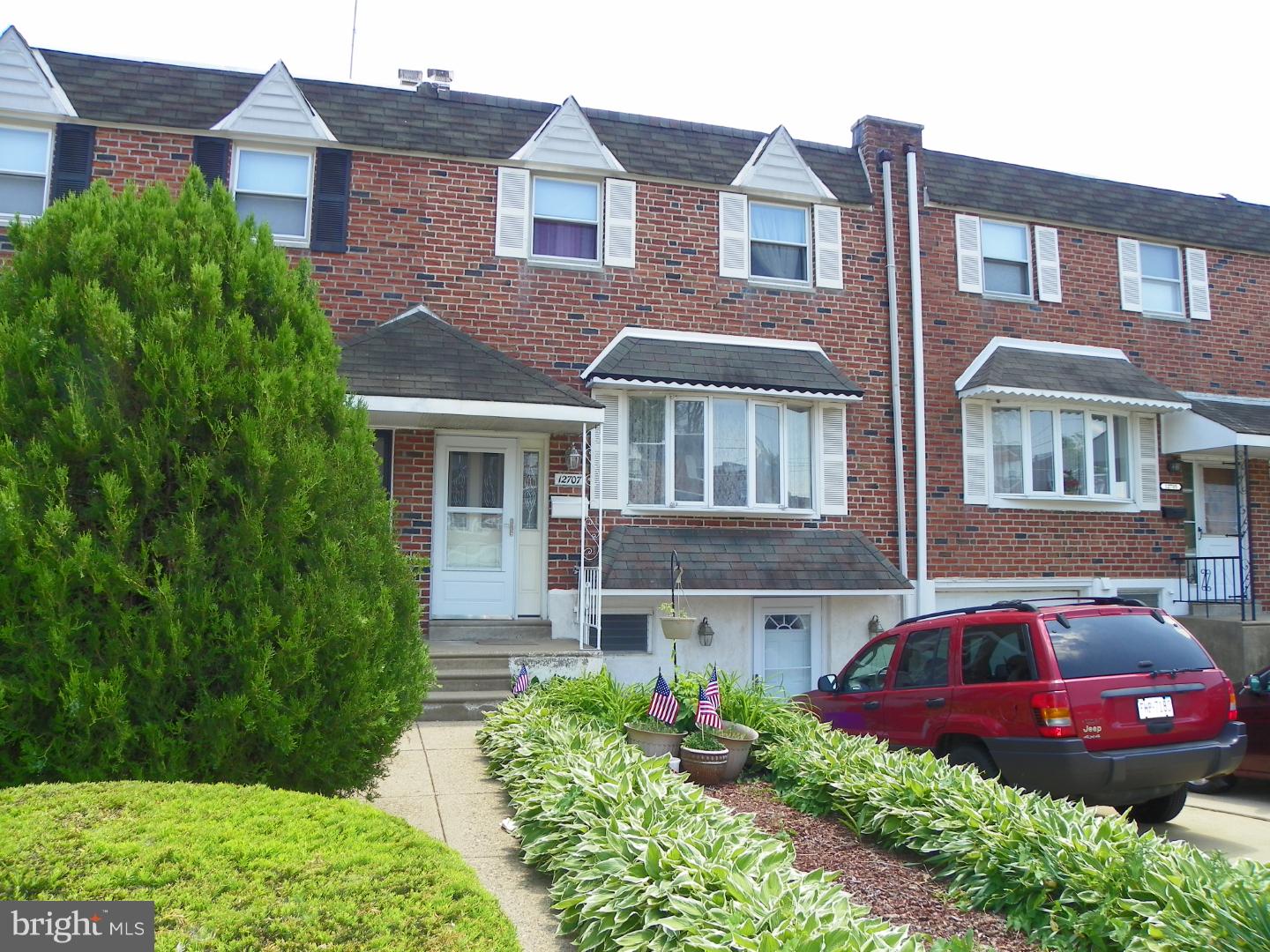12707 Medford Road Philadelphia, PA 19154 - Photo 3 of 15 Gallery Image 3