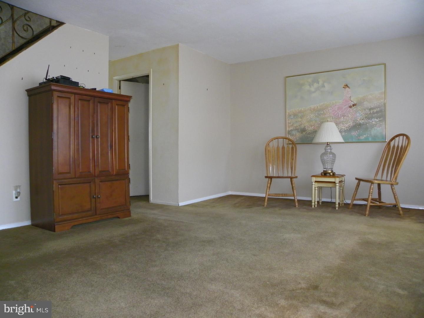 12707 Medford Road Philadelphia, PA 19154 - Photo 4 of 15 Gallery Image 4