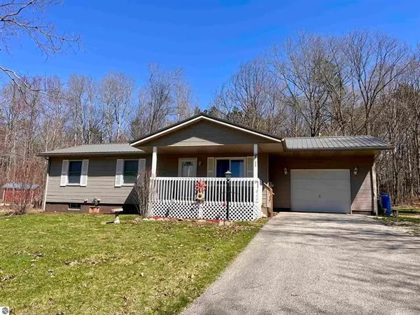 $259,900 | 4795 John R Street, Cadillac, MI 49601