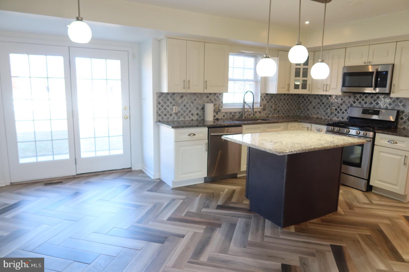 4581 Green Tree Road Reading, PA 19606 - Photo 5 of 20