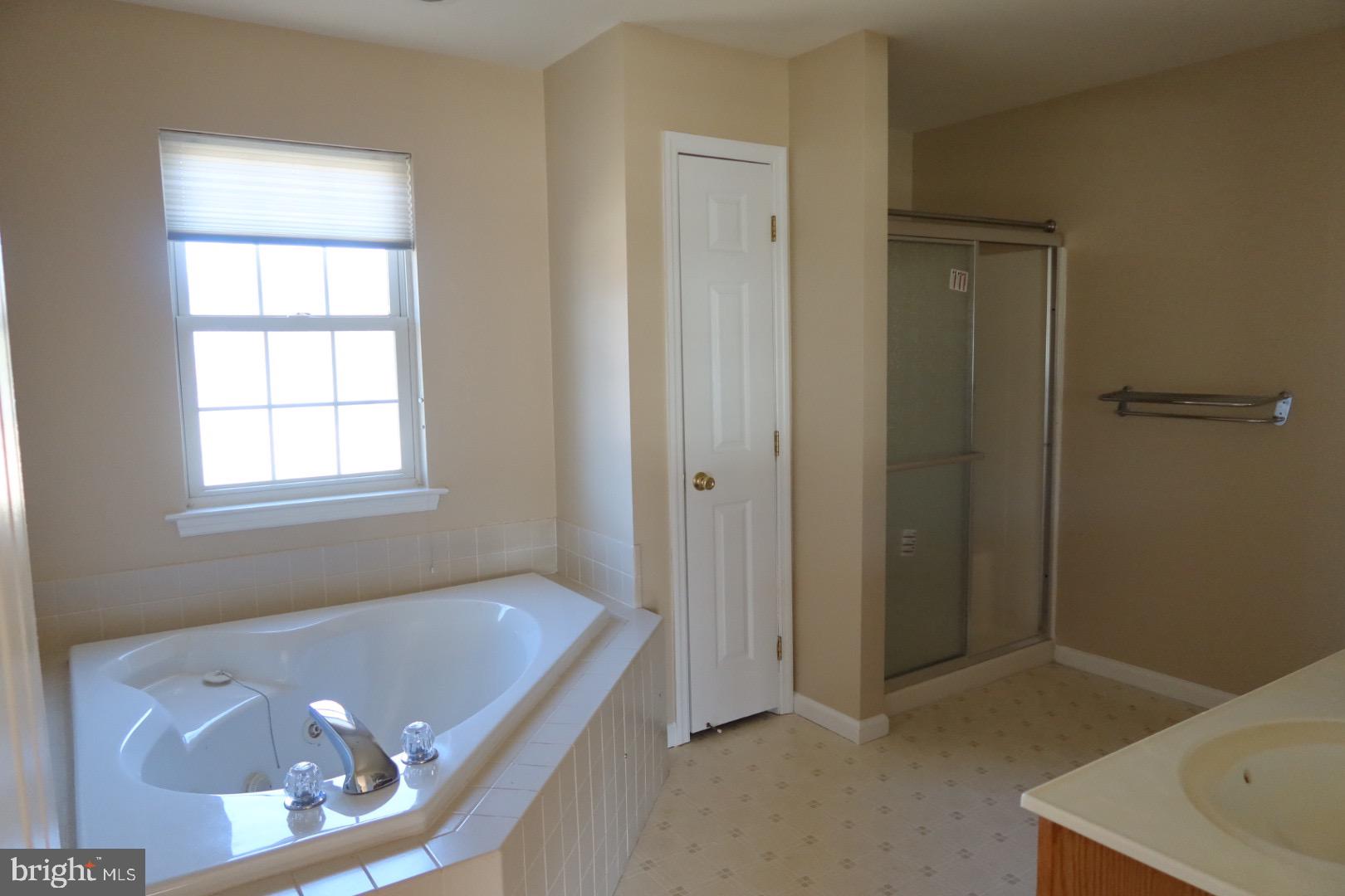 4581 Green Tree Road Reading, PA 19606 - Photo 9 of 20