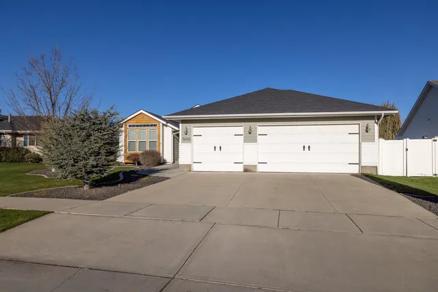 $649,900 | 5606 West Newbury Drive, Spokane, WA 99208
