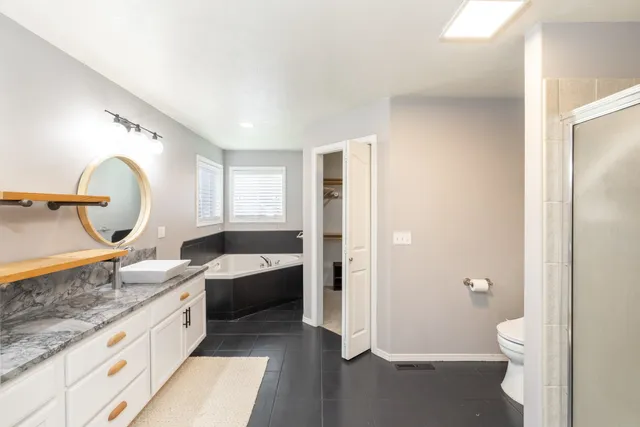 $649,900 | 5606 West Newbury Drive, Spokane, WA 99208