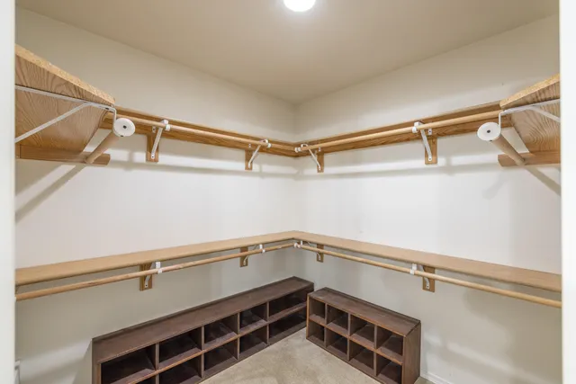 $649,900 | 5606 West Newbury Drive, Spokane, WA 99208