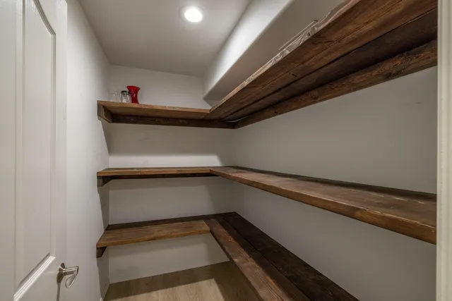 $649,900 | 5606 West Newbury Drive, Spokane, WA 99208