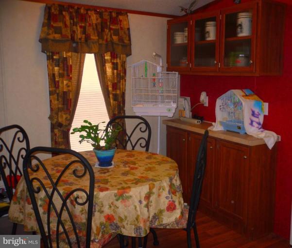 7810 Clark Road, Unit D52 Hanover, MD 21076 - Photo 5 of 28 Dining Area