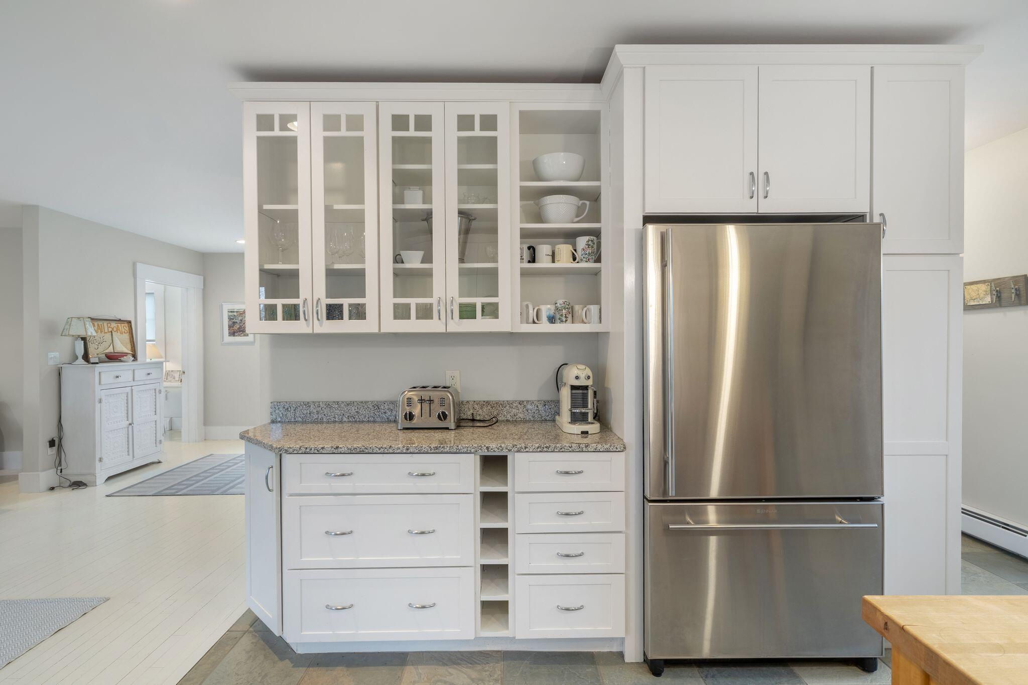 4 Oak Street Kennebunk, ME 04043 - Photo 15 of 49 Kitchen