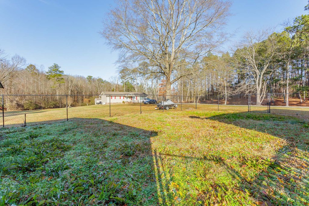 611 Beaverdale Road Northeast Dalton, GA 30721 - Photo 10 of 33 Gallery Image 10