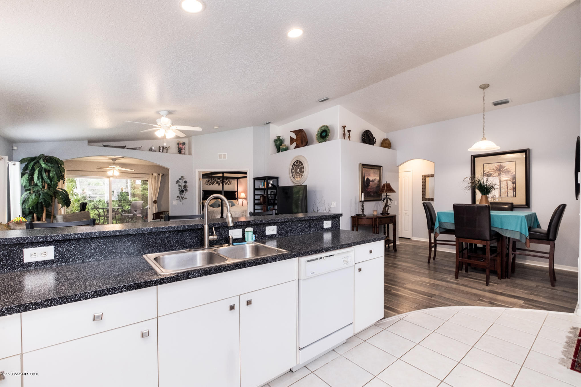 2119 Spring Creek Circle Palm Bay, FL 32905 - Photo 3 of 17 DSCF6724