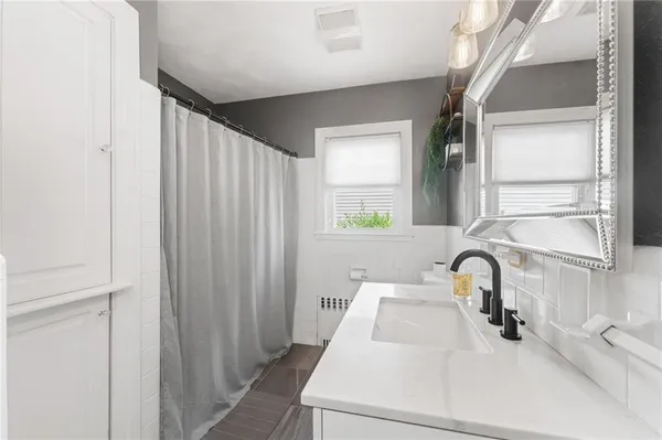 $3,400 | 26 Coulters Road, Cranston, RI 02920