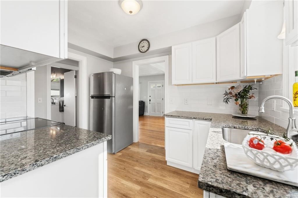 26 Coulters Road Cranston, RI 02920 - Photo 6 of 29