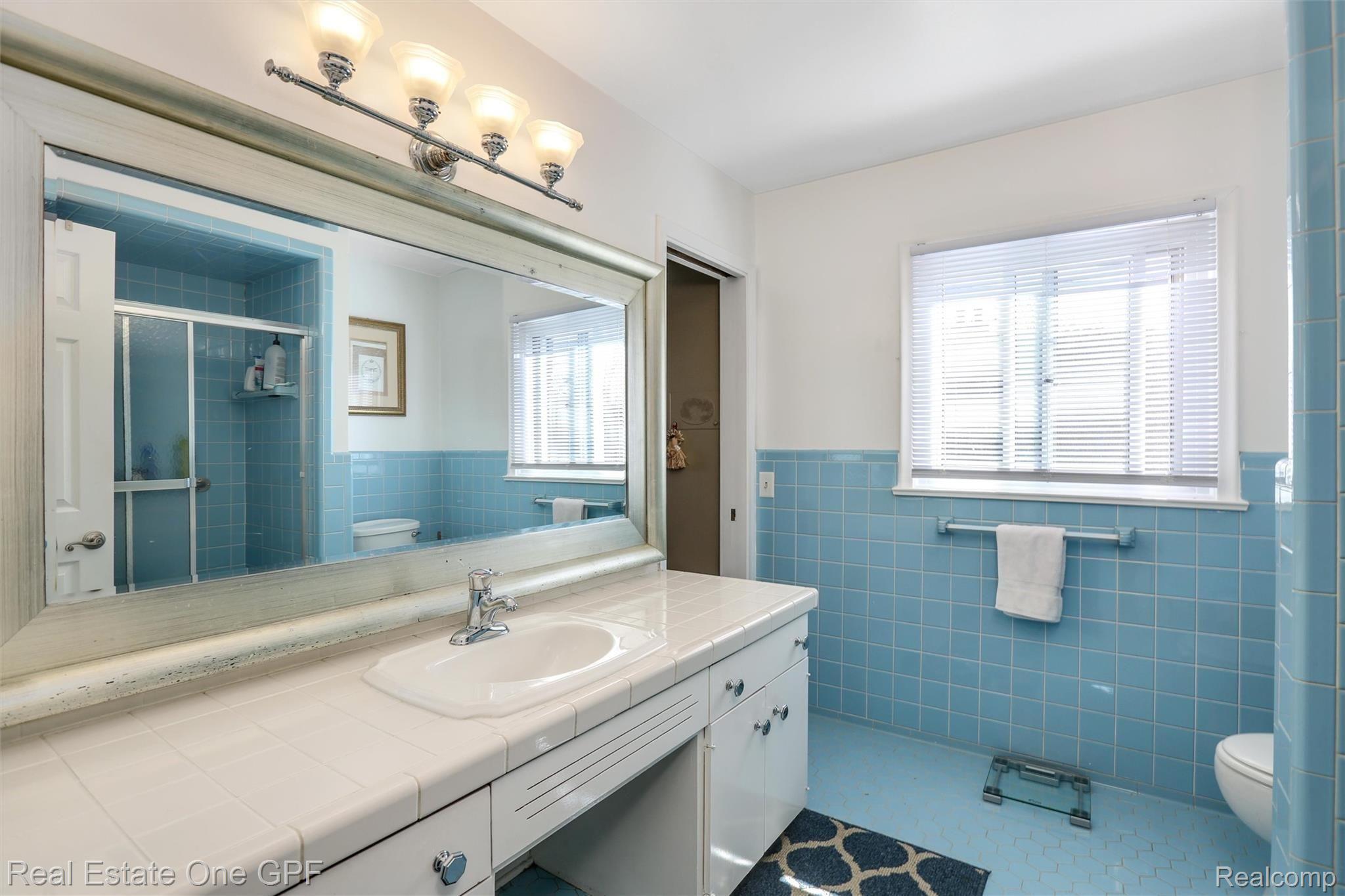 470 Cook Road Grosse Pointe, MI 48236 - Photo 22 of 47 25-470 Cook Rd0019.jpg