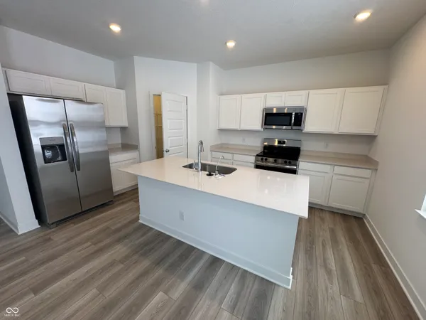 $2,300 | 2945 Grand Rdg Drive, Greenwood, IN 46143