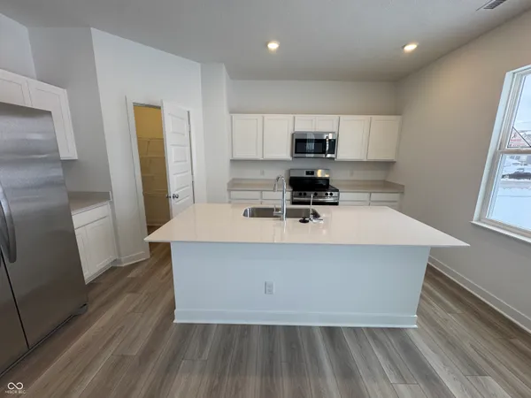 $2,300 | 2945 Grand Rdg Drive, Greenwood, IN 46143