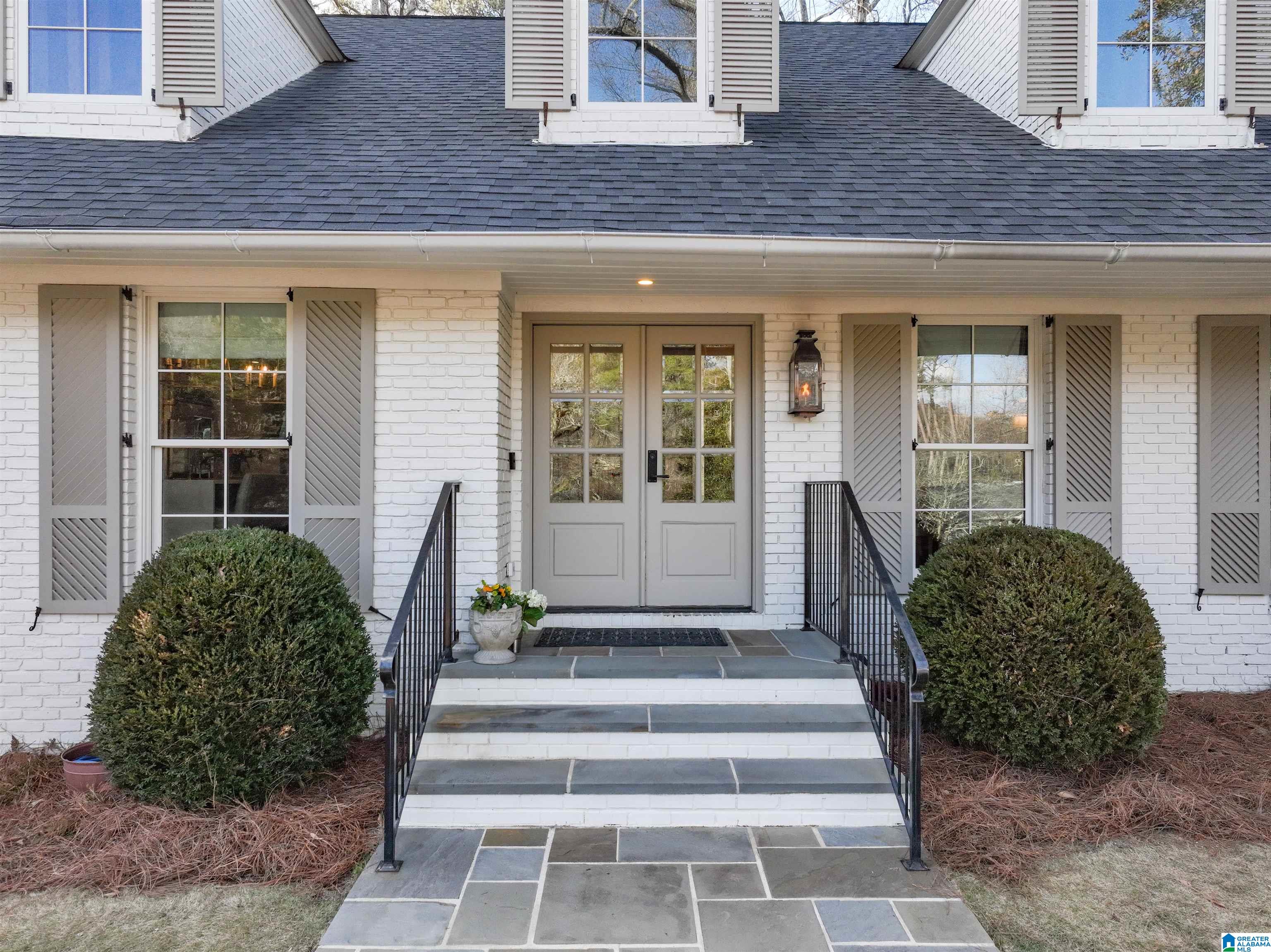 104 Pine Ridge Circle Birmingham, AL 35213 - Photo 3 of 63