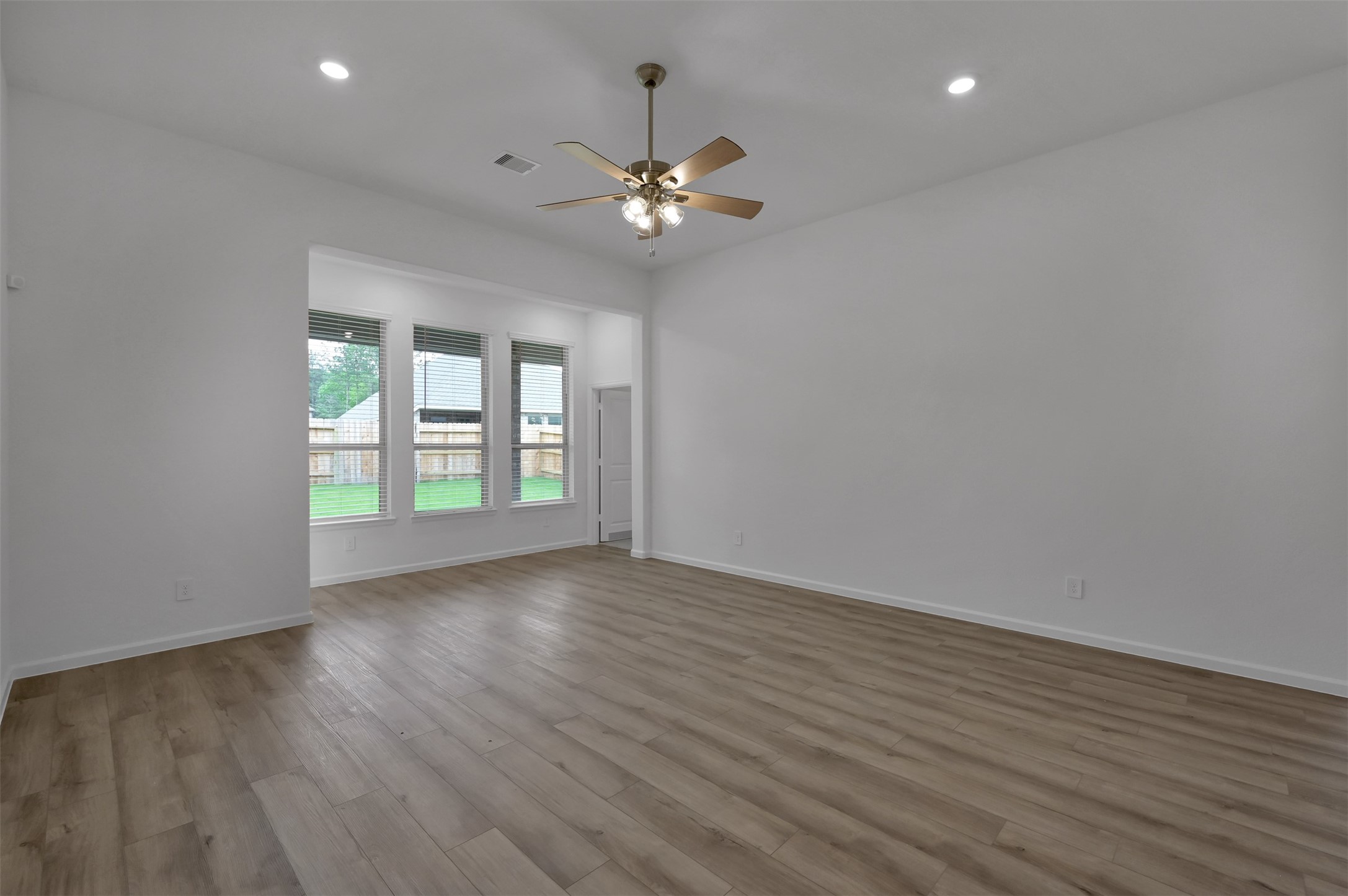 17841 McClary Cardinal Drive Conroe, TX 77302 - Photo 6 of 29